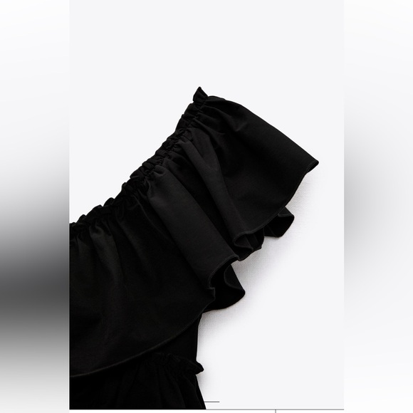 Zara • Ruffle top • Small - Picture 6 of 9